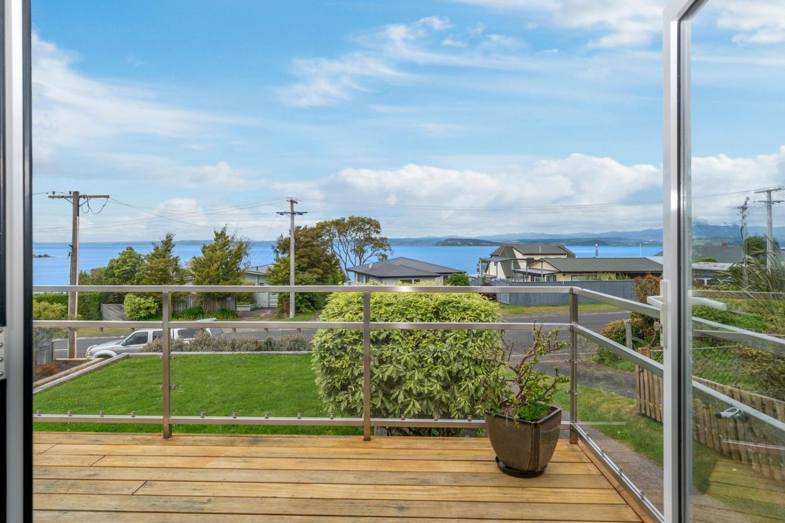 I See The Lake - Omori Holiday Home Kuratau Exterior foto